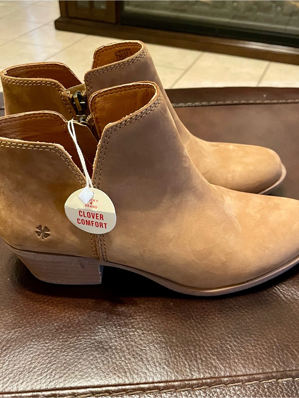 Lucky Brand Biterna Chestnut Ankle Booties Ortholight - Clover Comfort size 7